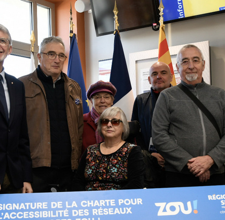 Signature de la Charte Accessibilité Zou!