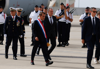 SUD114132-passation commandement istres-Fabien Boukla - Agence Realize BD