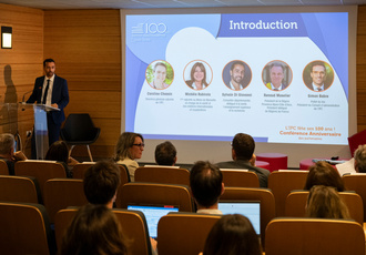 SUD098946-conference 100ans IPC-Region Sud - Claude ALMODOVAR BD