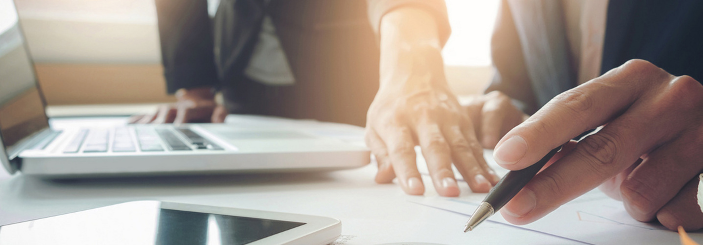 Personne travaillant dans une entreprise
