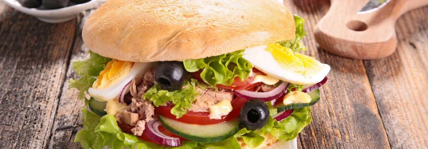 Pan Bagnat, un incontournable de la cuisine niçoise